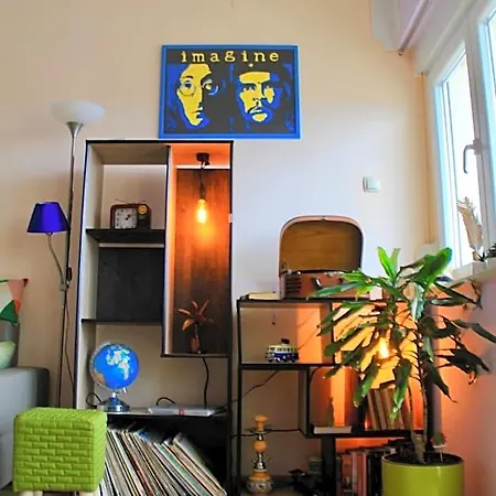 Backpackers Fairytale Hostel *