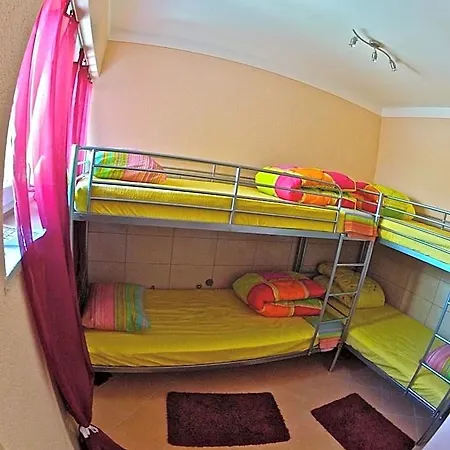 Backpackers Fairytale * Split